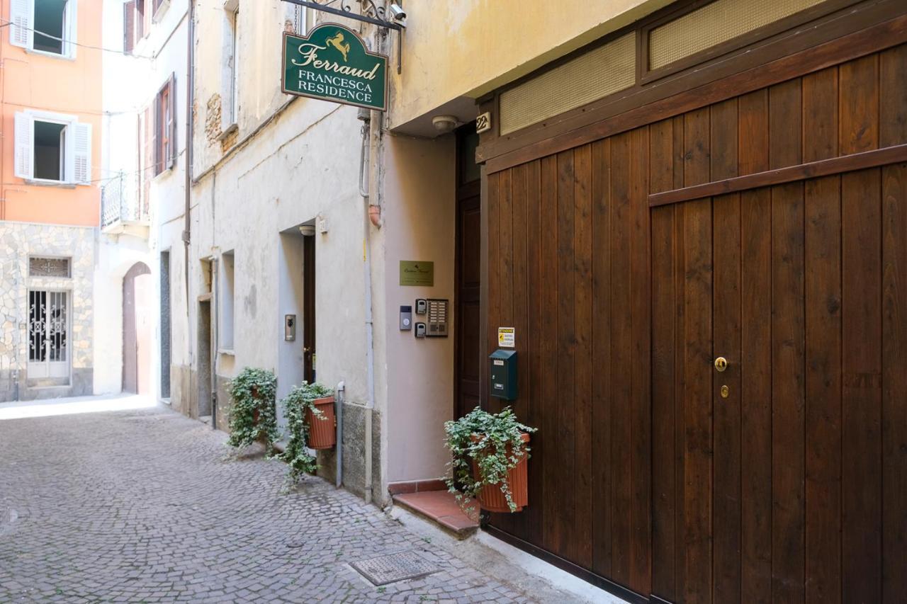 Residence Ferraud Pinerolo Buitenkant foto