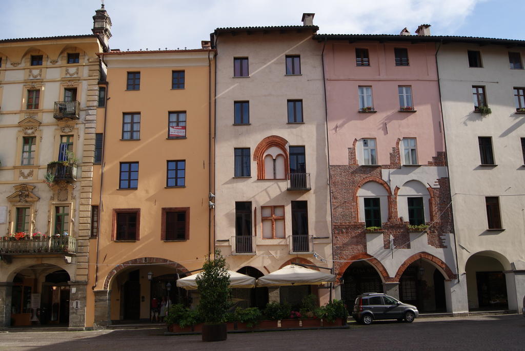Residence Ferraud Pinerolo Buitenkant foto