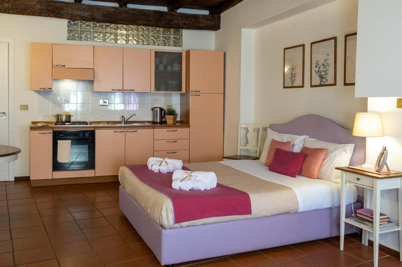 Residence Ferraud Pinerolo Buitenkant foto
